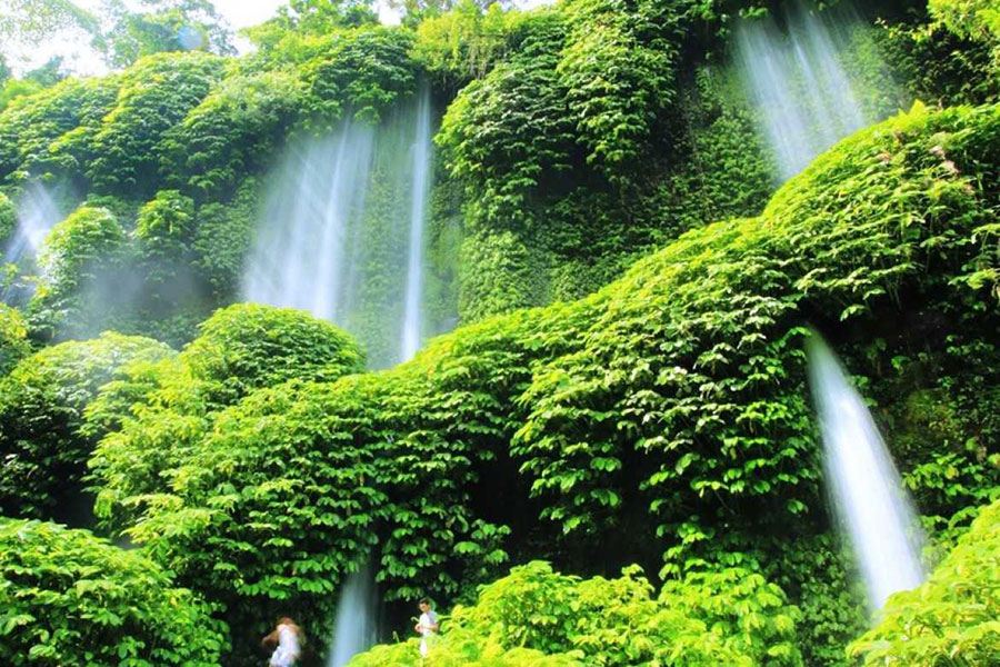Benang Stokel and Kelambu Trek