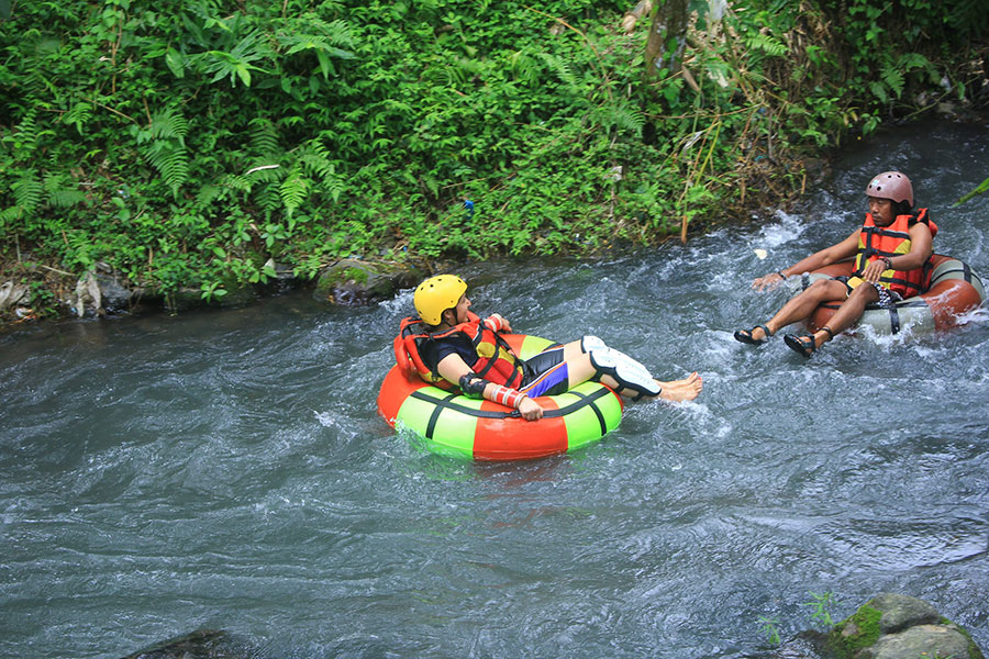 tubing-in-lombok
